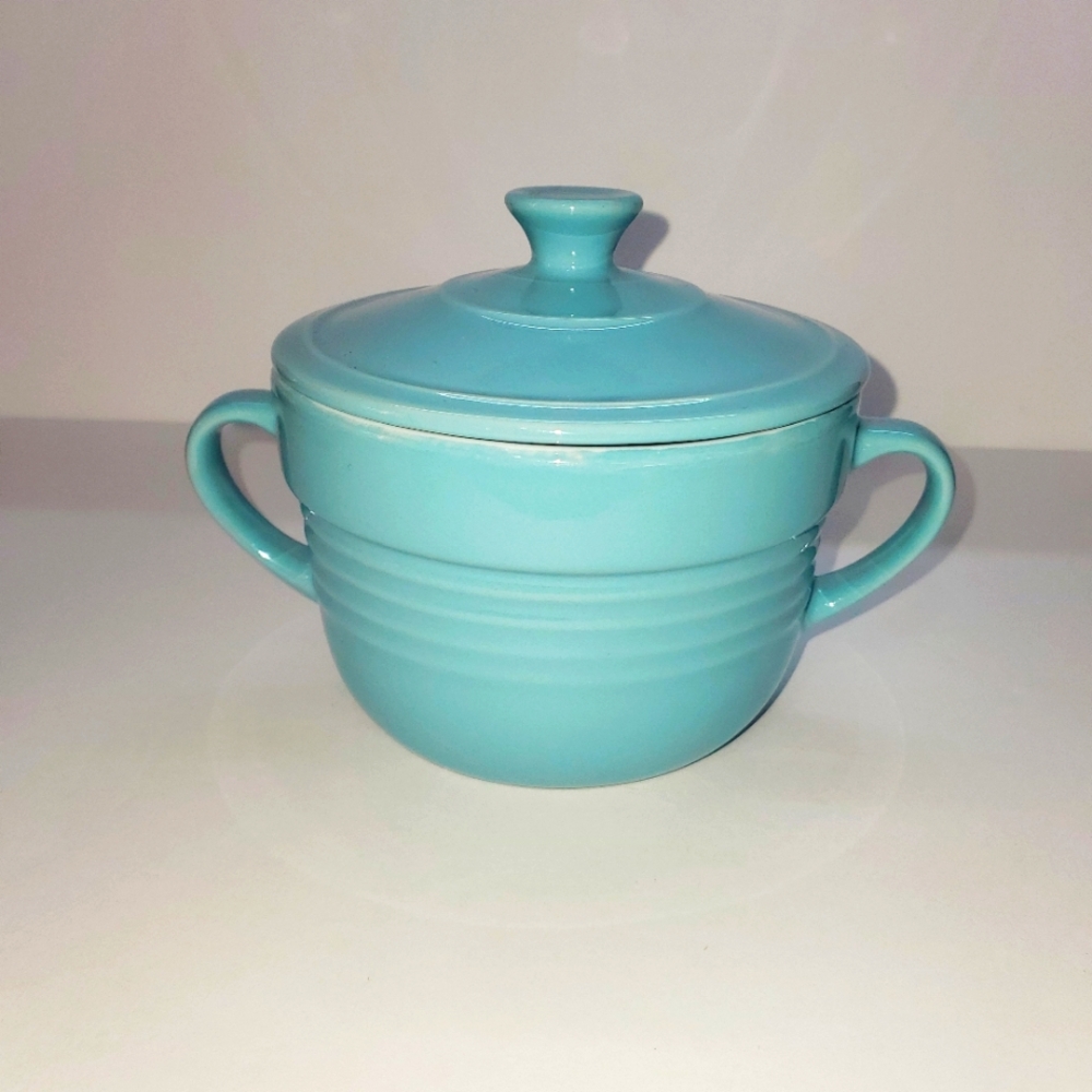 Olive & Thyme Small Casserole Dish with Lid - Light Blue